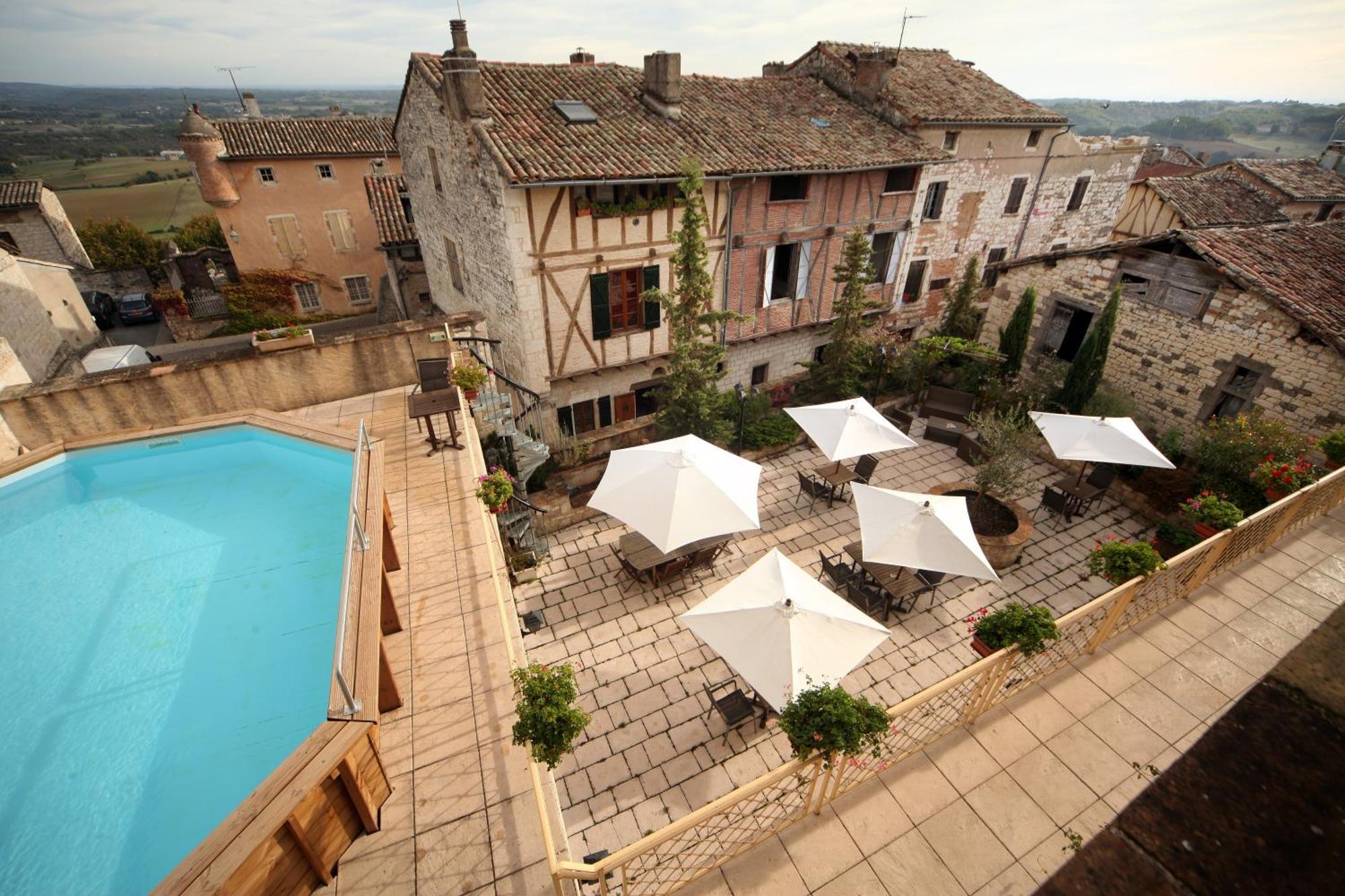 Hotel Des Consuls Castelnau-de-Montmiral Exterior photo