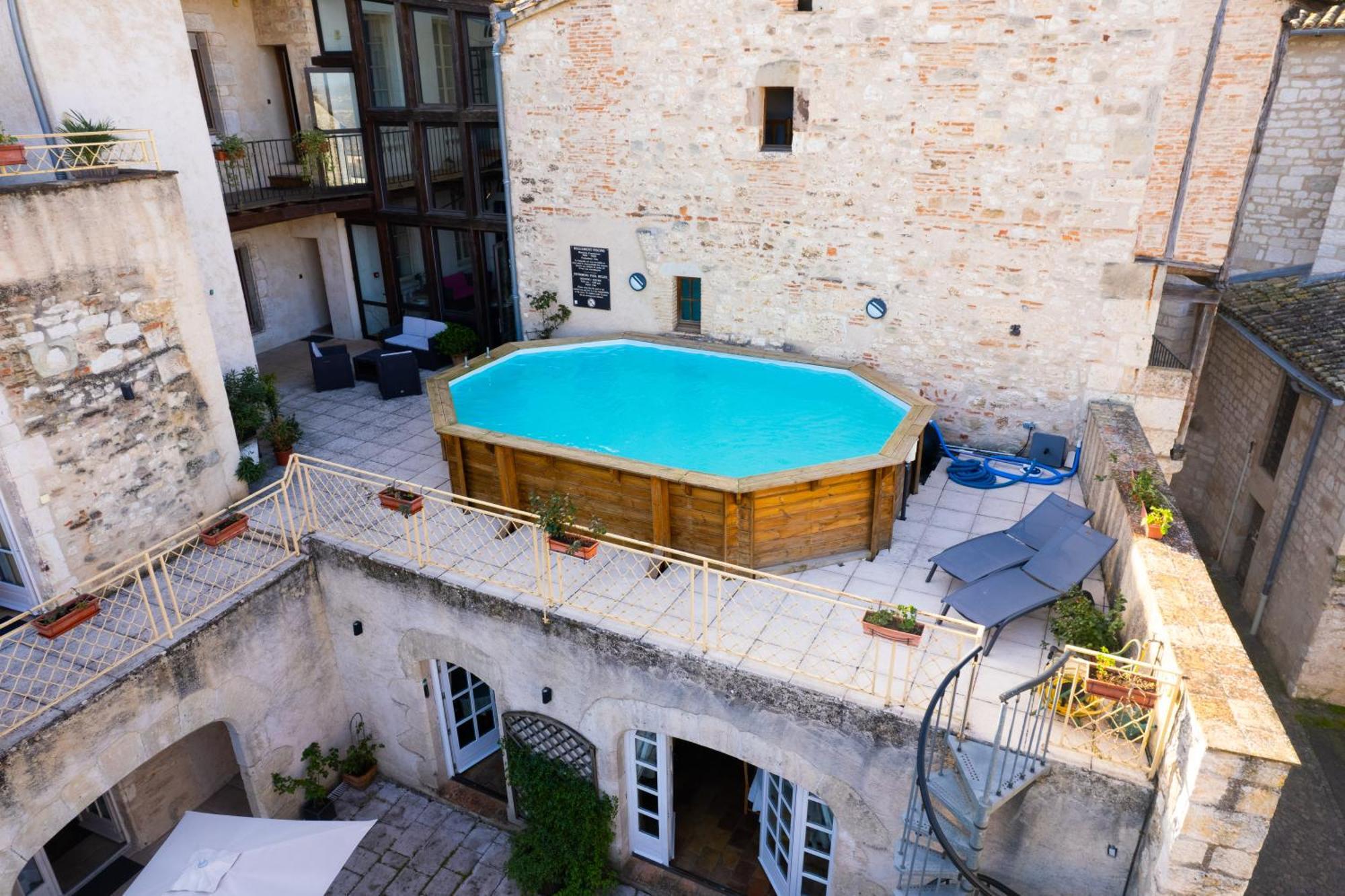 Hotel Des Consuls Castelnau-de-Montmiral Exterior photo